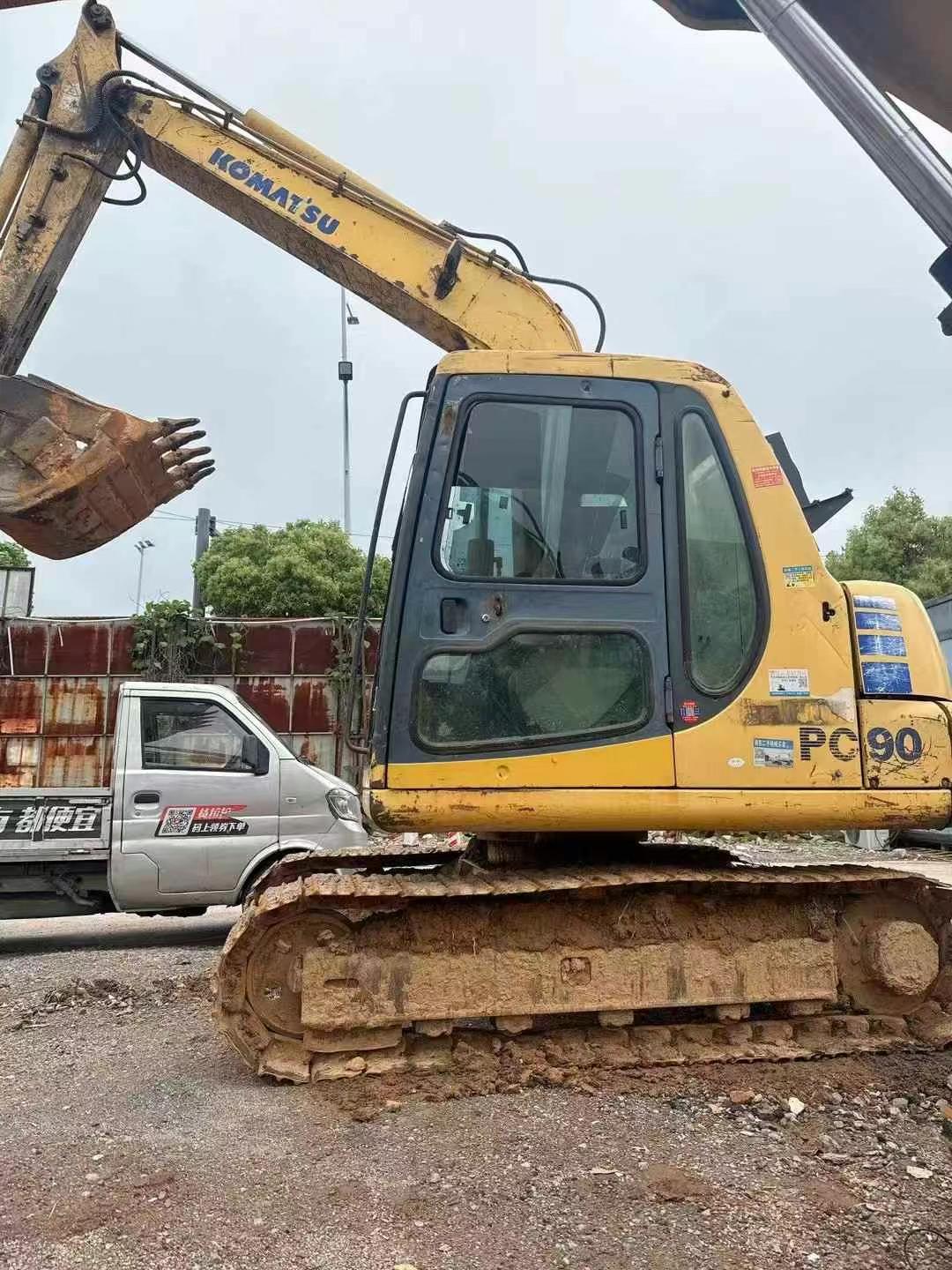 Buy Komatsu PC60-7 Used Excavator / 3 Used Komatsu PC60-7 Excavator 2016 Model / 3