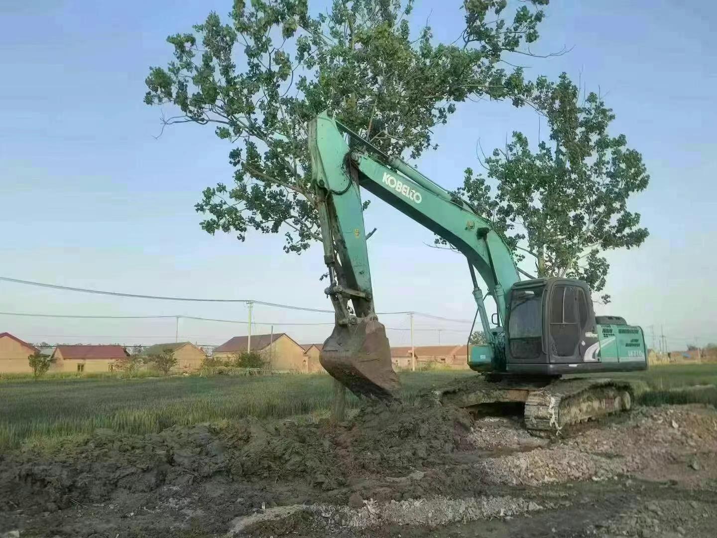 Buy Kobelco SK210 Used Excavator / 2 Used Kobelco SK210 Excavator 2011 Model / 2