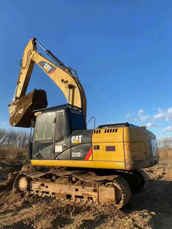 Buy Caterpillar 320D Used Excavator / 1