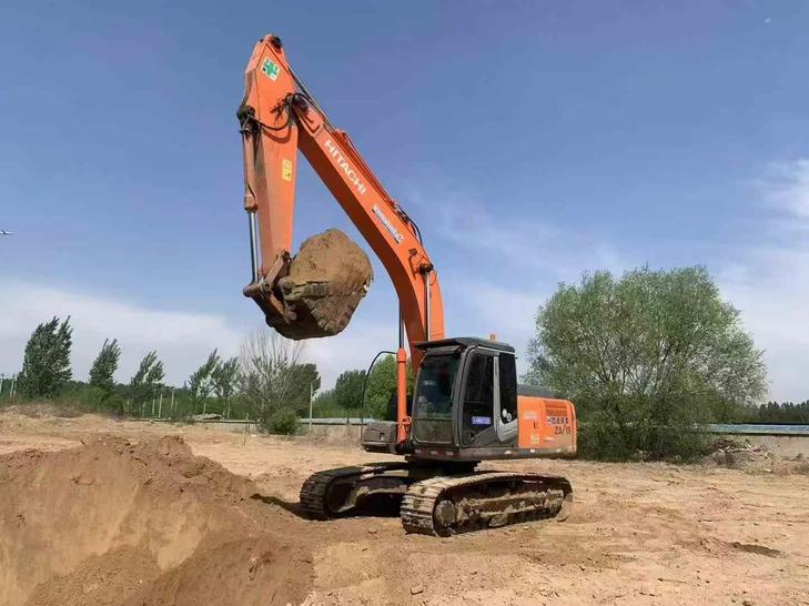 Buy Hitachi ZX240-3 Used Excavator / 1