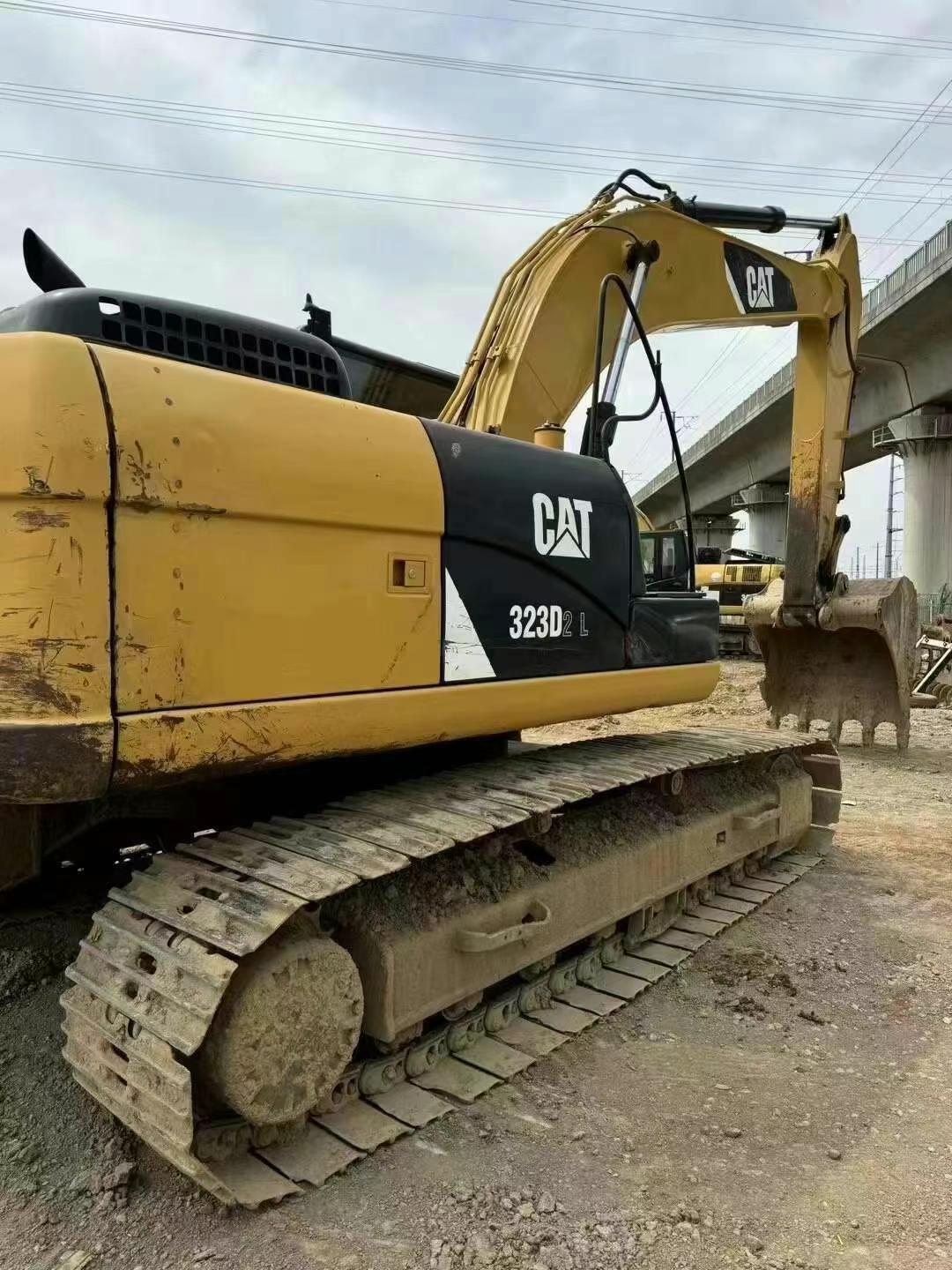 Buy Caterpillar 323D2L Used Excavator / 2 Used Caterpillar 323D2L Excavator 2014 Model / 2