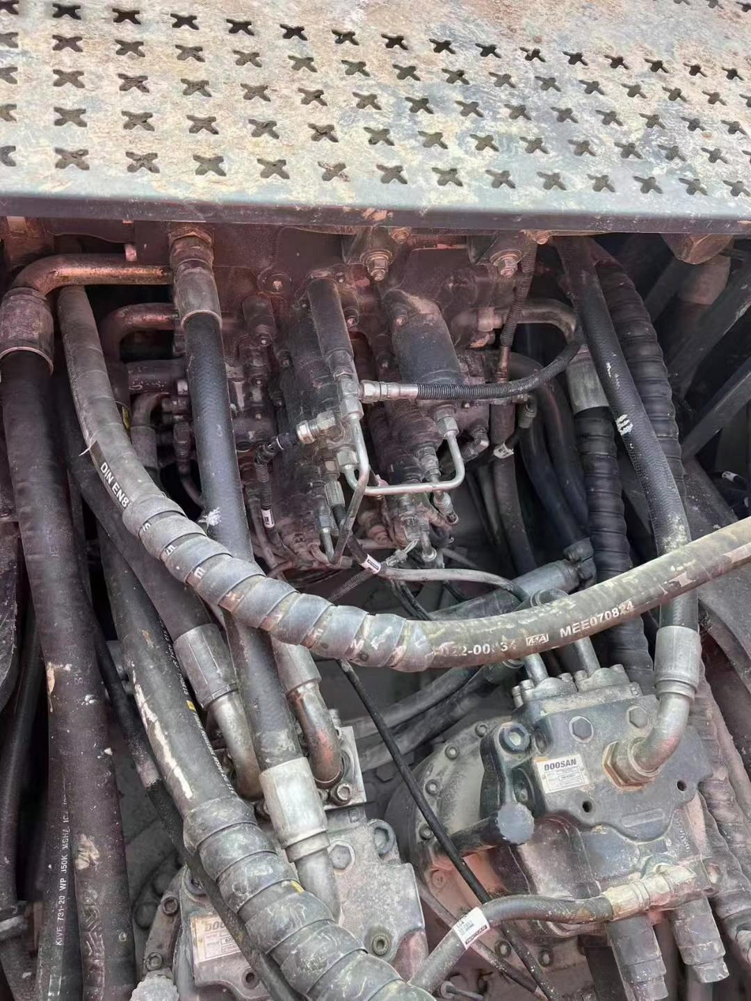 Buy Doosan DX500 Used Excavator / 3 Used Doosan DX500 Excavator 2020 Model / 3