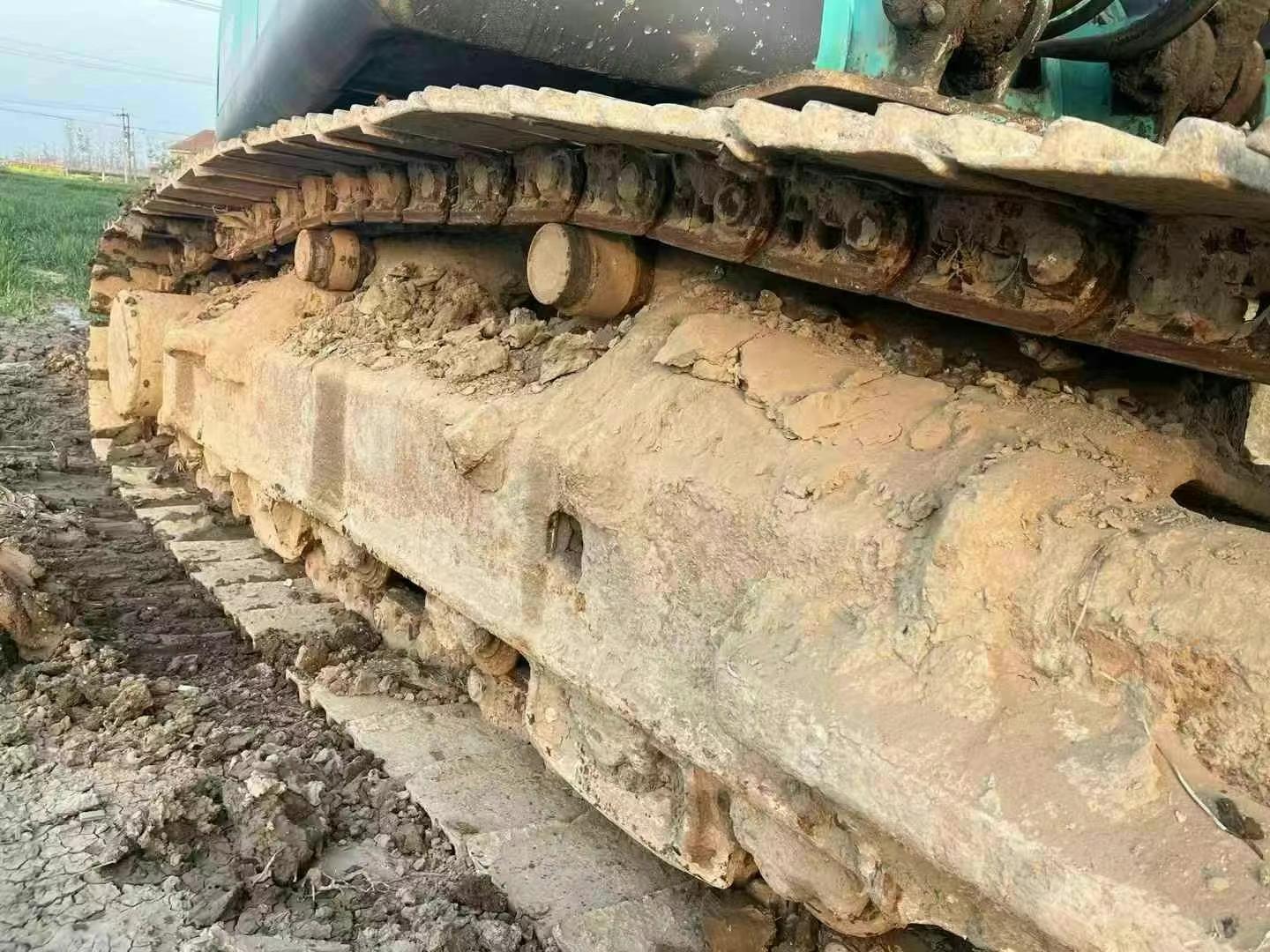 Buy Kobelco SK200-8 Used Excavator / 9 Used Kobelco SK200-8 Excavator 2011 Model / 9