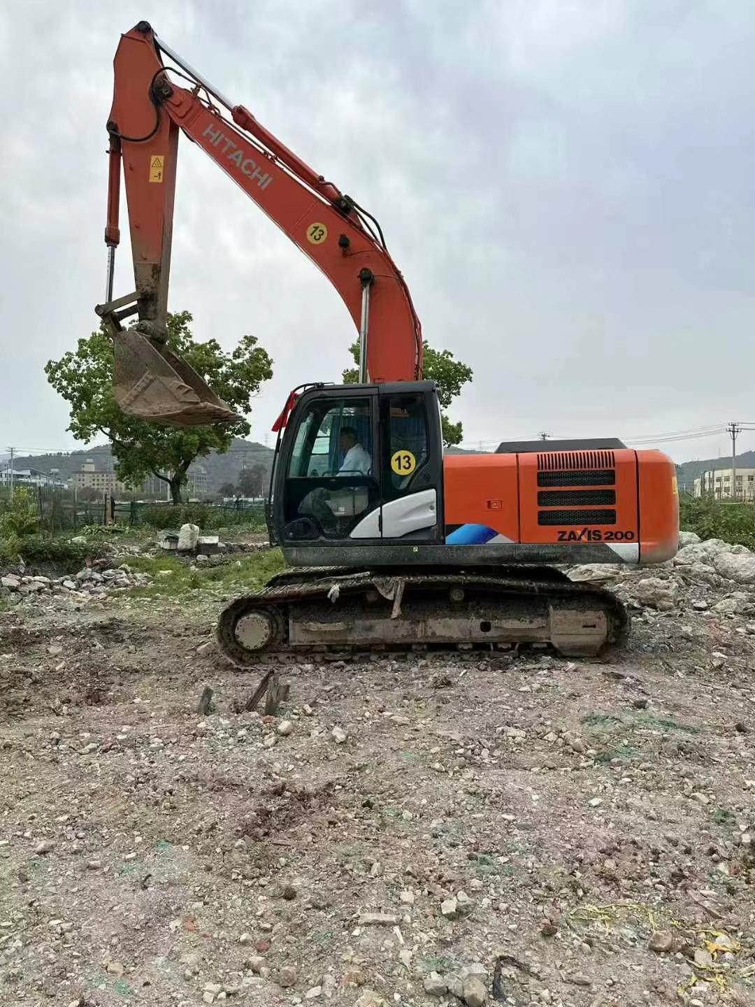 Buy Hitachi ZAXIS200 Used Excavator / 5 Used Hitachi ZAXIS200 Excavator 2016 Model / 5