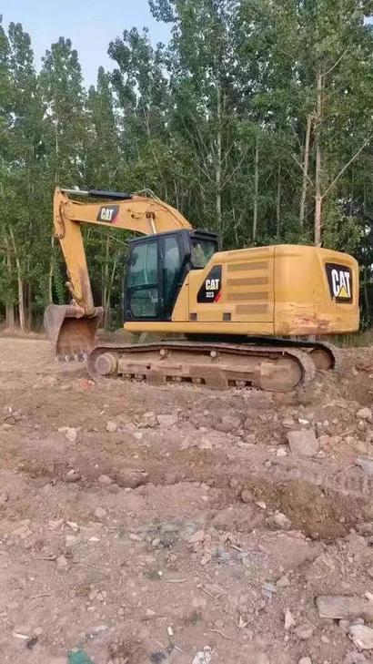 Buy Caterpillar 323 Used Excavator / 1