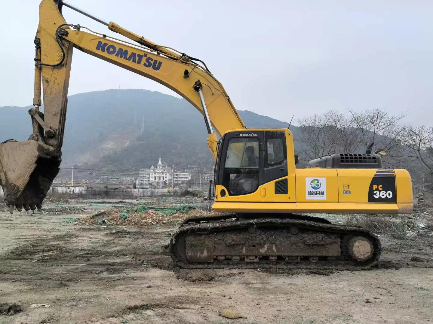 Buy Komatsu PC60-8 Used Excavator / 1