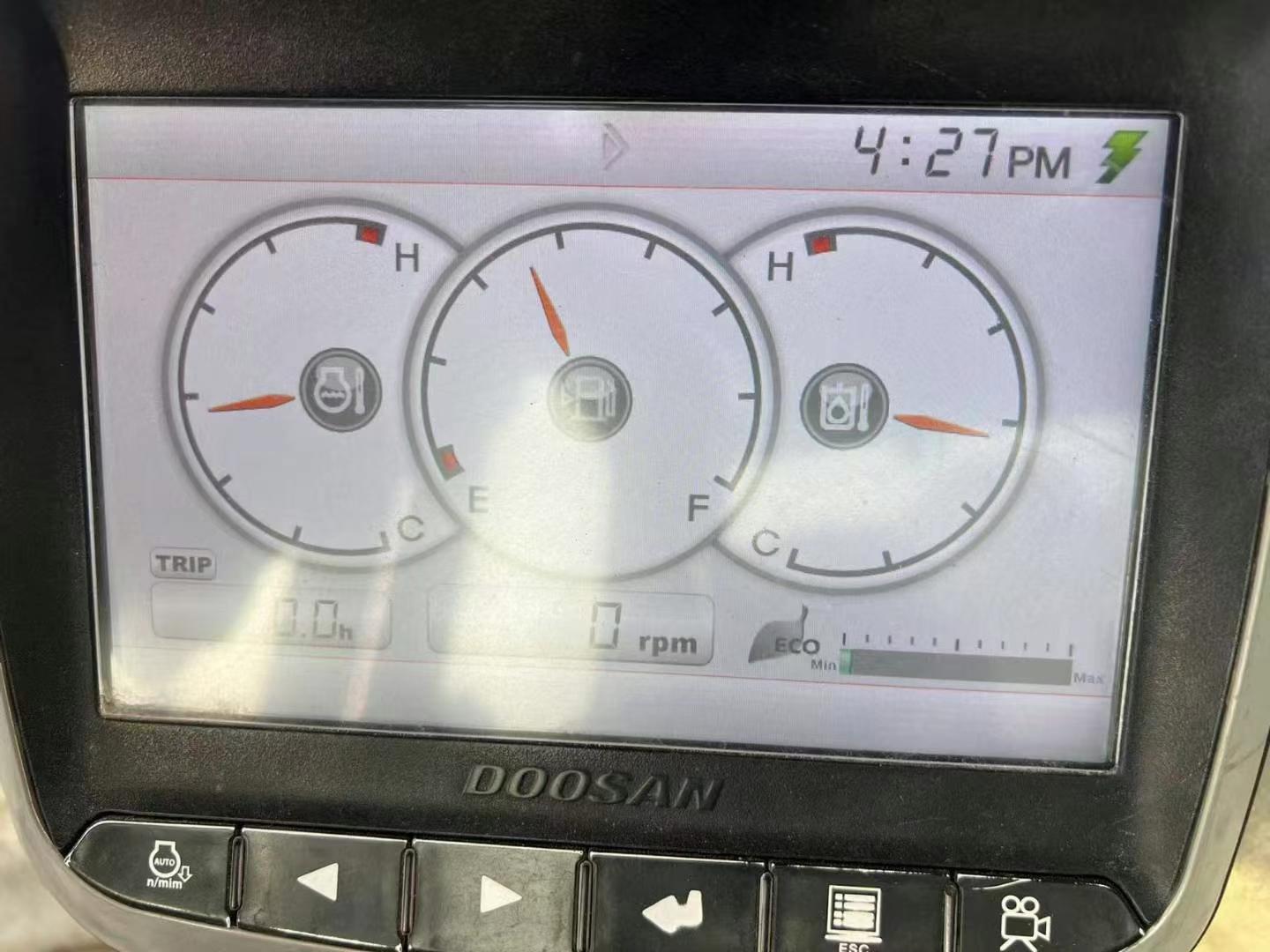 Buy Doosan DX500 Used Excavator / 7 Used Doosan DX500 Excavator 2020 Model / 7