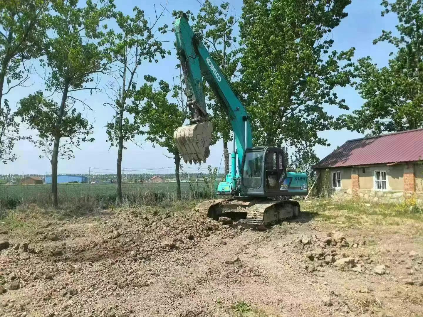 Buy Kobelco SK200-10 Used Excavator / 1