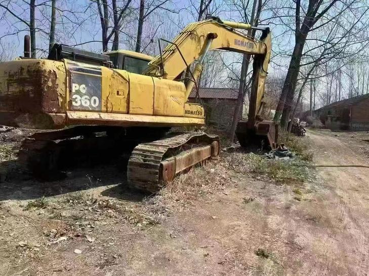 Buy Komatsu PC60-7 Used Excavator / 1