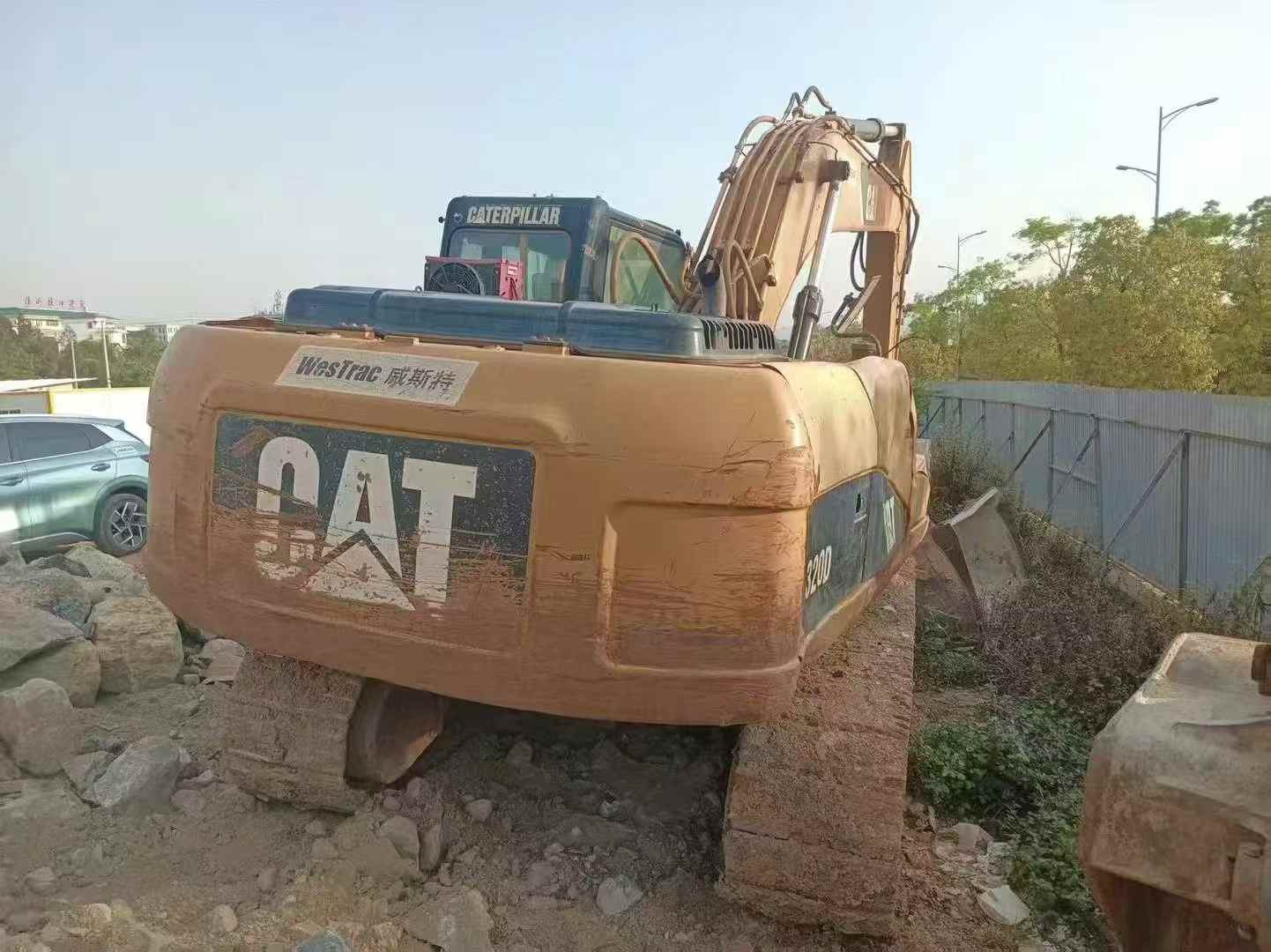 Buy Caterpillar 320D Used Excavator / 6 Used Caterpillar 320D Excavator 2016 Model / 6