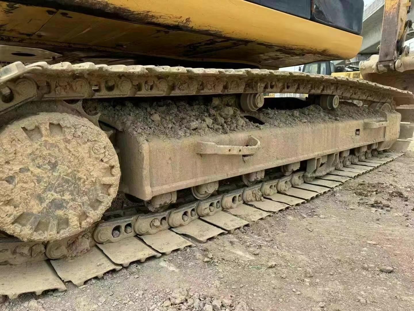 Buy Caterpillar 323D2L Used Excavator / 6 Used Caterpillar 323D2L Excavator 2014 Model / 6