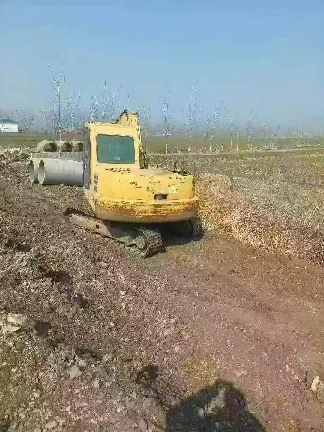 Buy Komatsu PC60-7 Used Excavator / 2 Used Komatsu PC60-7 Excavator 2010 Model / 2