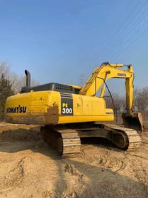 Buy Komatsu PC300 Used Excavator / 2 Used Komatsu PC300 Excavator 2016 Model / 2