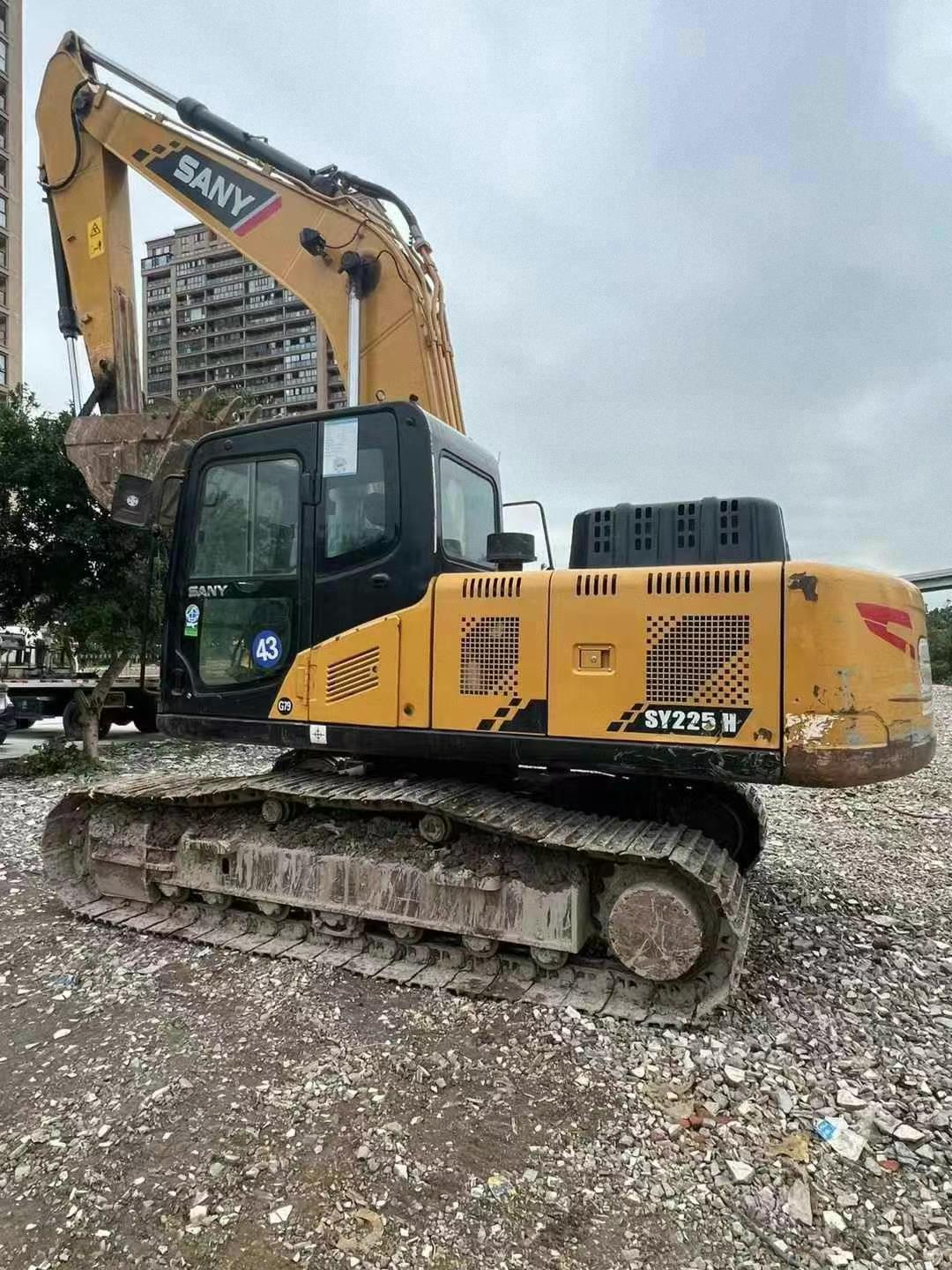 Buy Sany SY205H Used Excavator / 1