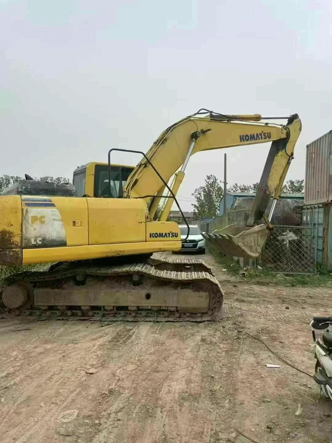 Buy Komatsu PC200-8 Used Excavator / 2 Used Komatsu PC200-8 Excavator 2010 Model / 2