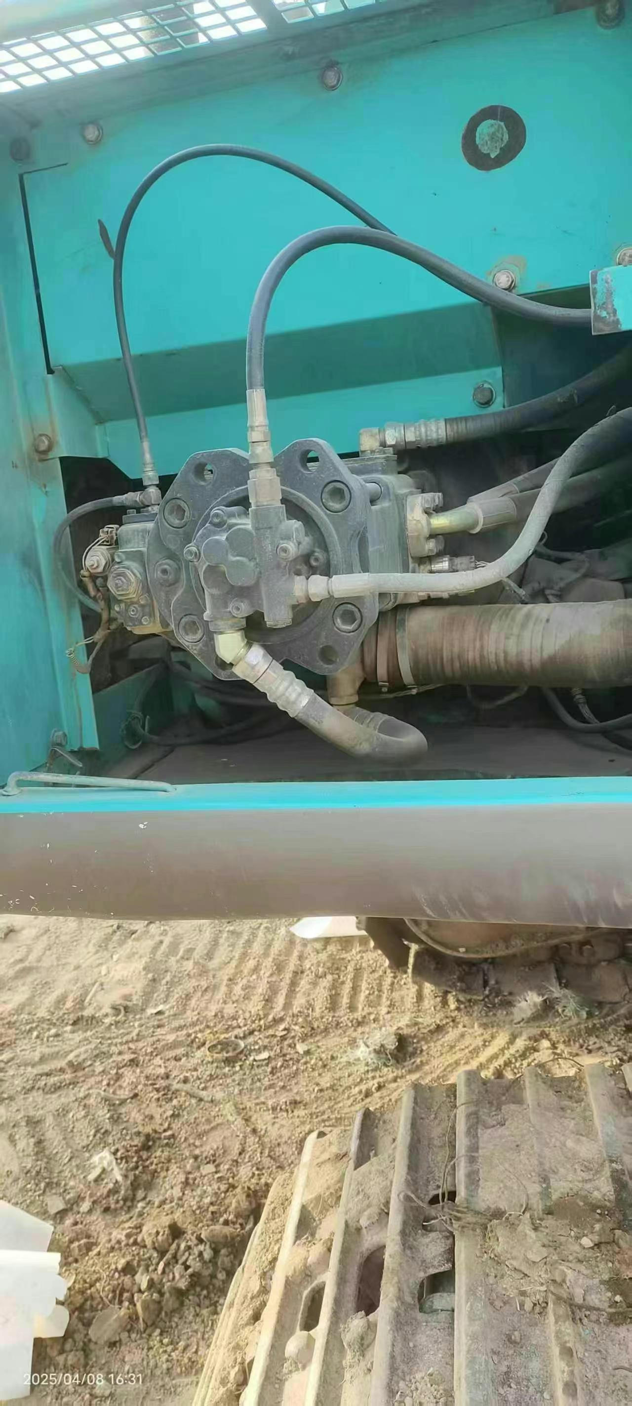 Buy Kobelco SK200 Used Excavator / 8 Used Kobelco SK200 Excavator 2016 Model / 8