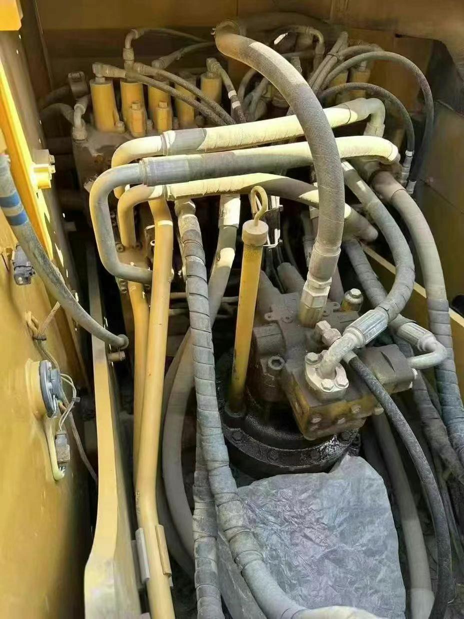 Buy Caterpillar 320D Used Excavator / 8 Used Caterpillar 320D Excavator 2017 Model / 8