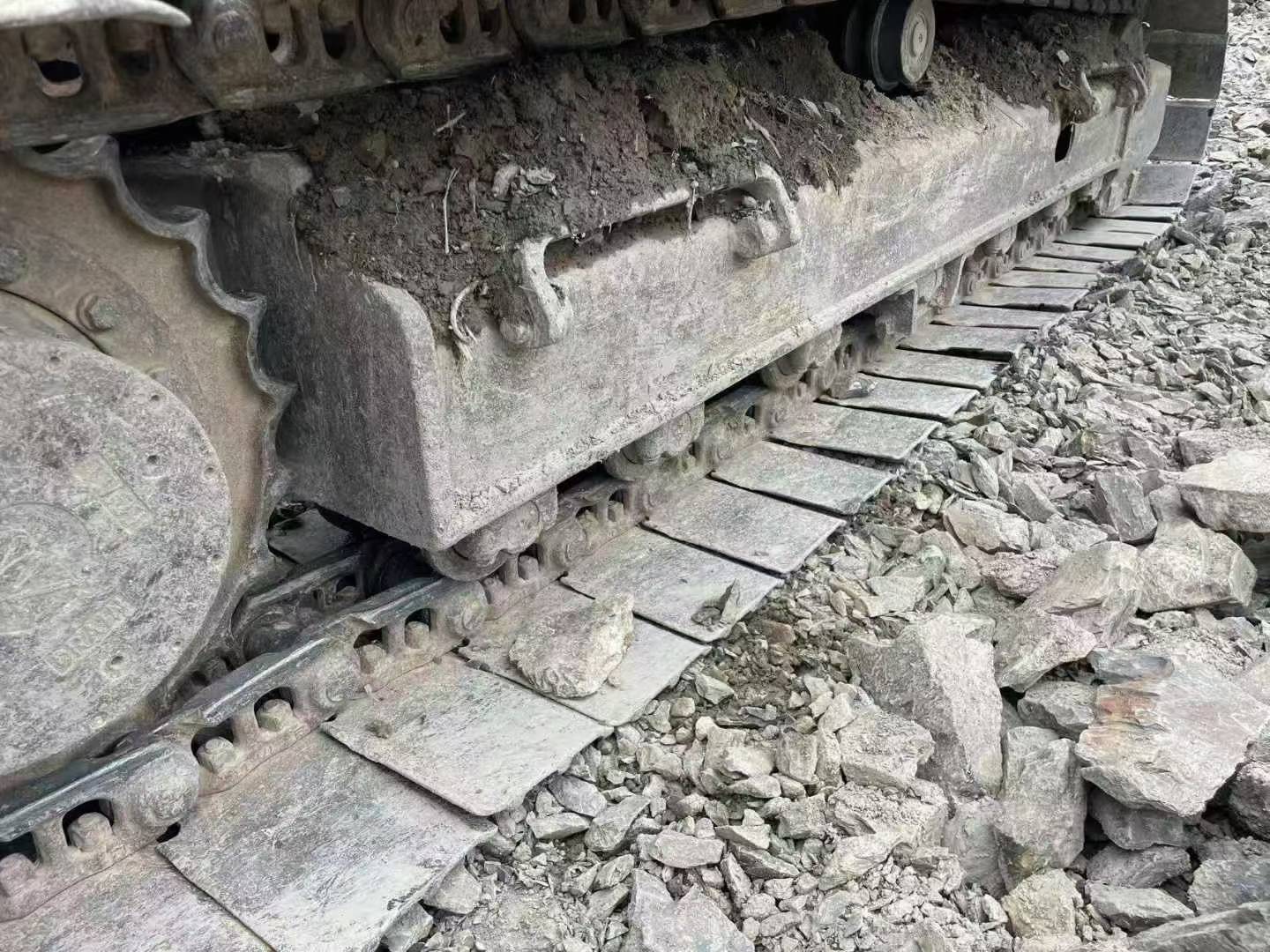 Buy Volvo EC140 Used Excavator / 9 Used Volvo EC140 Excavator 2014 Model / 9