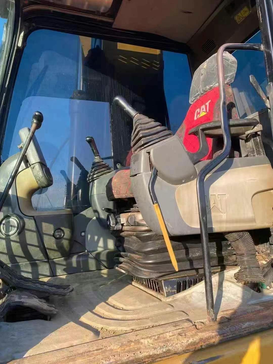 Buy Caterpillar 320D Used Excavator / 9 Used Caterpillar 320D Excavator 2016 Model / 9