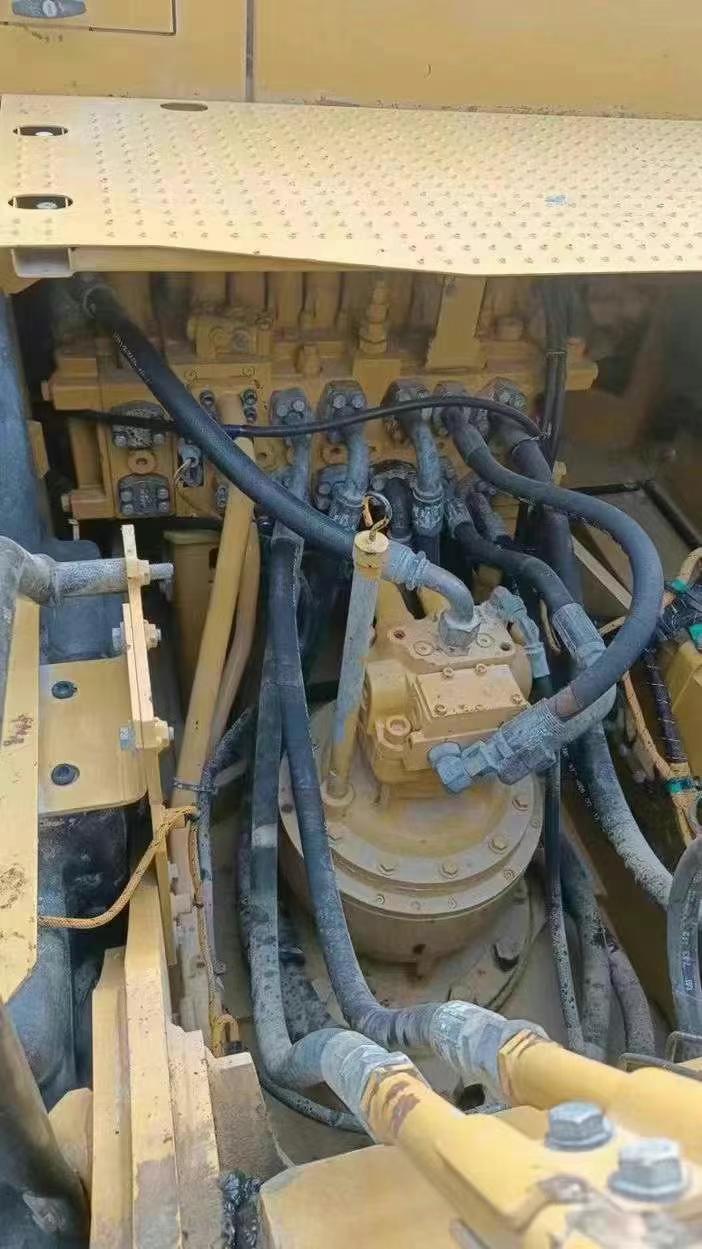 Buy Caterpillar 323 Used Excavator / 8 Used Caterpillar 323 Excavator 2019 Model / 8