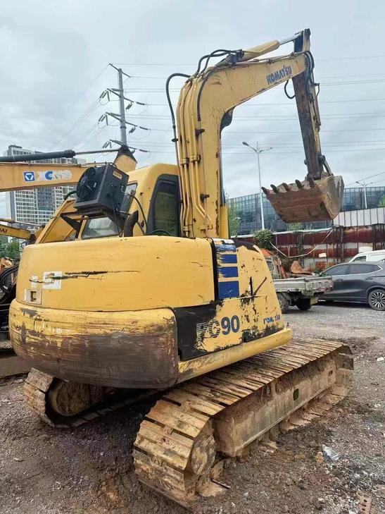 Buy Komatsu PC60-7 Used Excavator / 1