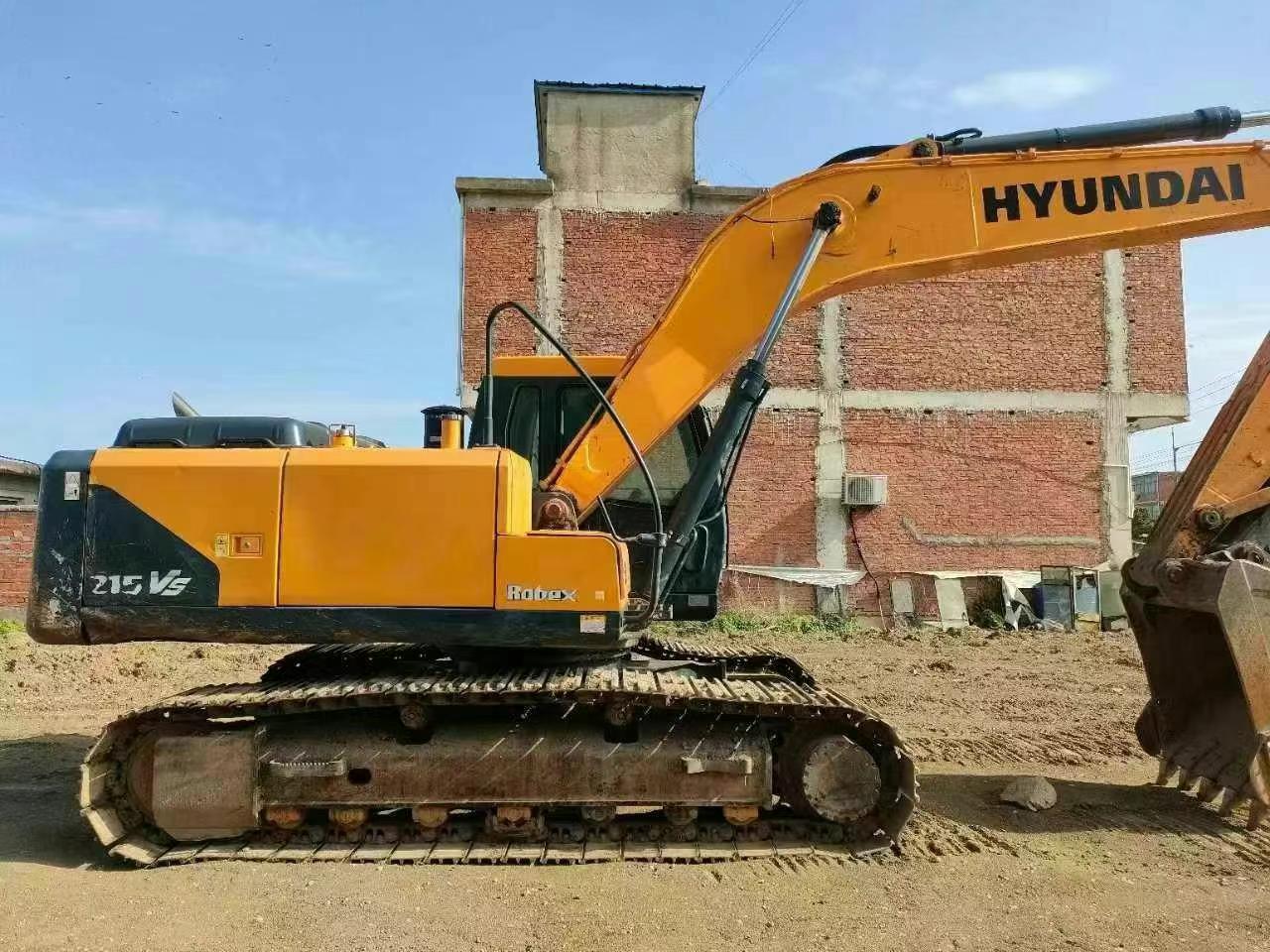 Buy Hyundai R215VS Used Excavator / 3 Used Hyundai R215VS Excavator 2018 Model / 3