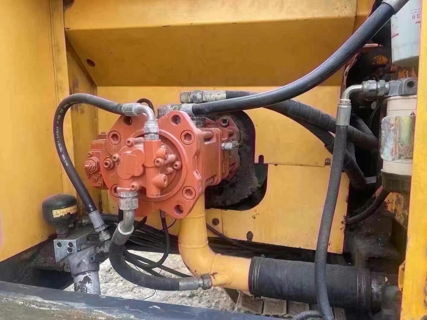 Buy Hyundai R215-7 Used Excavator / 8 Used Hyundai R215-7 Excavator 2013 Model / 8