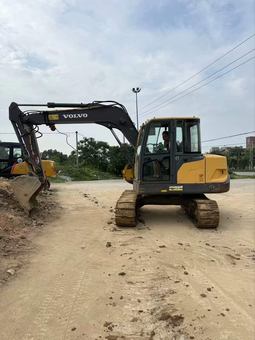 https://assets.gongji58.com/circle/2025-06-10/mmwzwzo58x1749550083.png?imageView2/0/w/2560/interlace/1