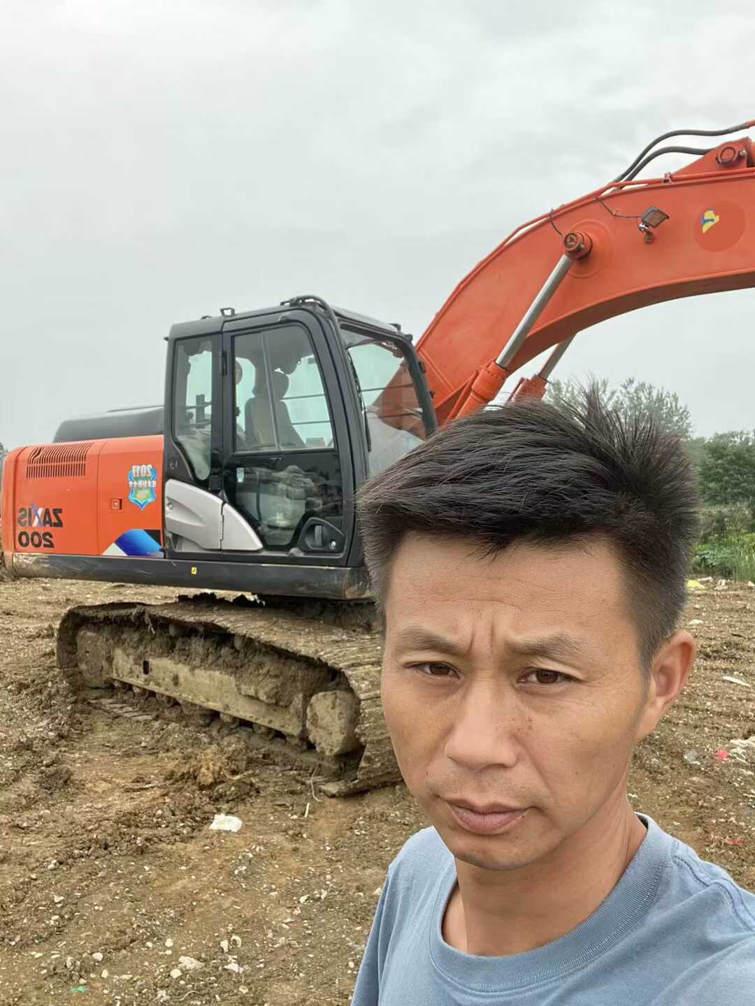 https://assets.gongji58.com/circle/2025-06-15/d6kbak037h1749988808.png?imageView2/0/w/2560/interlace/1
