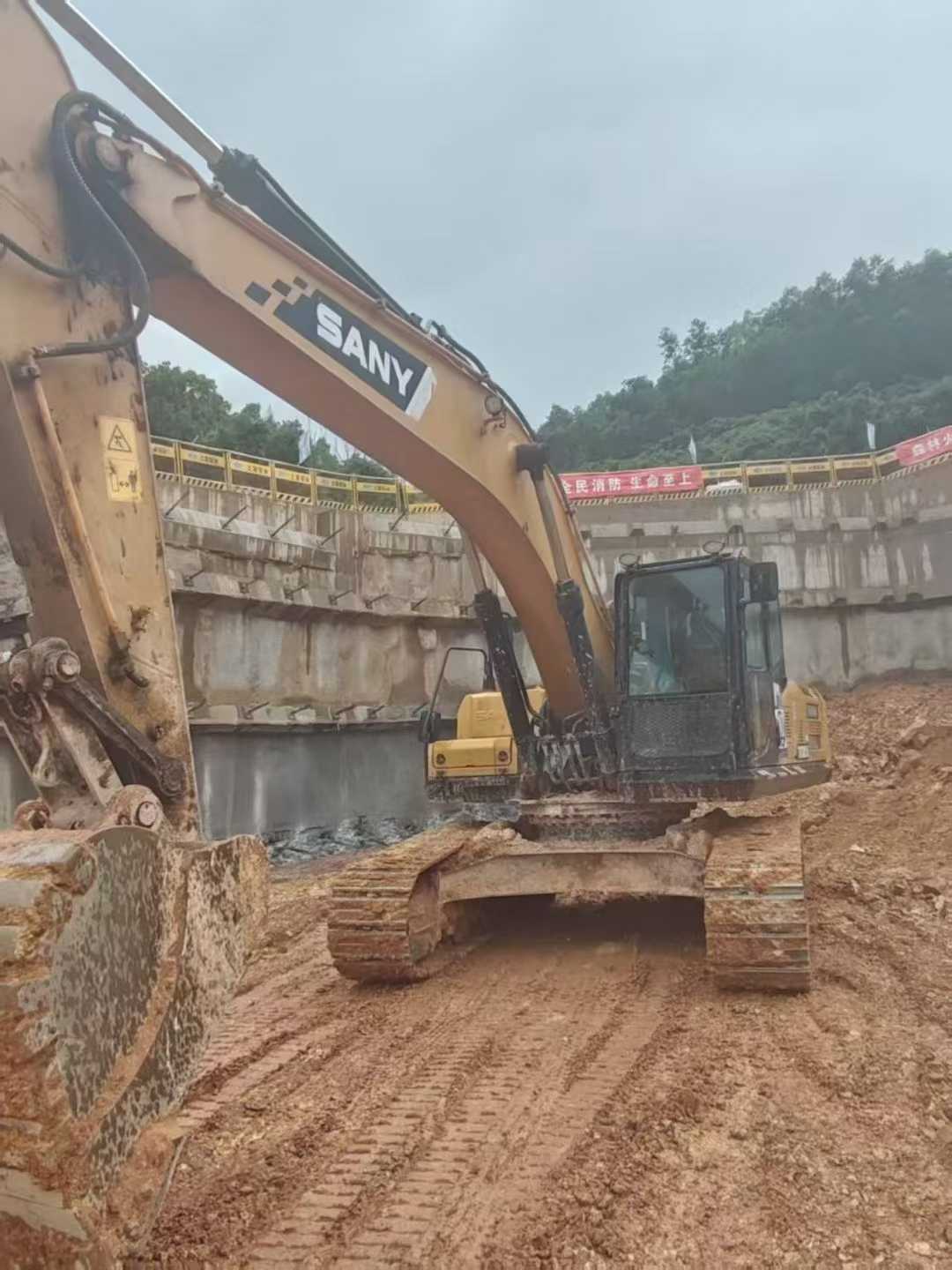 https://assets.gongji58.com/circle/2025-08-08/z59nxmaflz1754605382.png?imageView2/0/w/2560/interlace/1