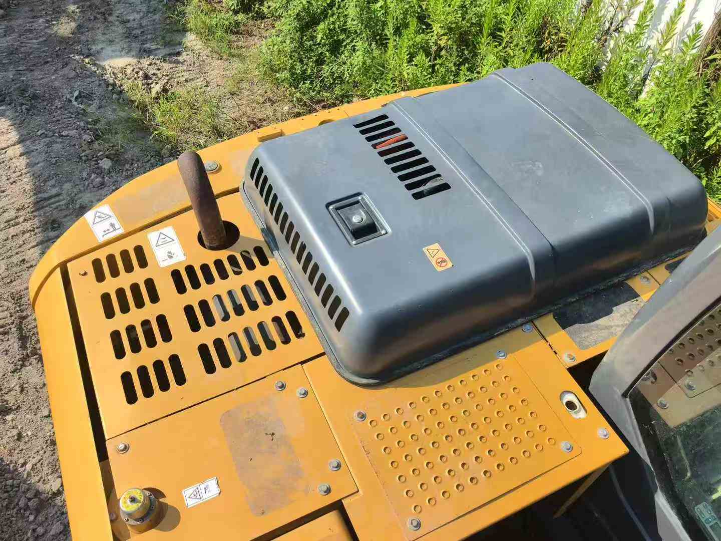 Used XCMG XE15 Excavator 2022 Model / 3