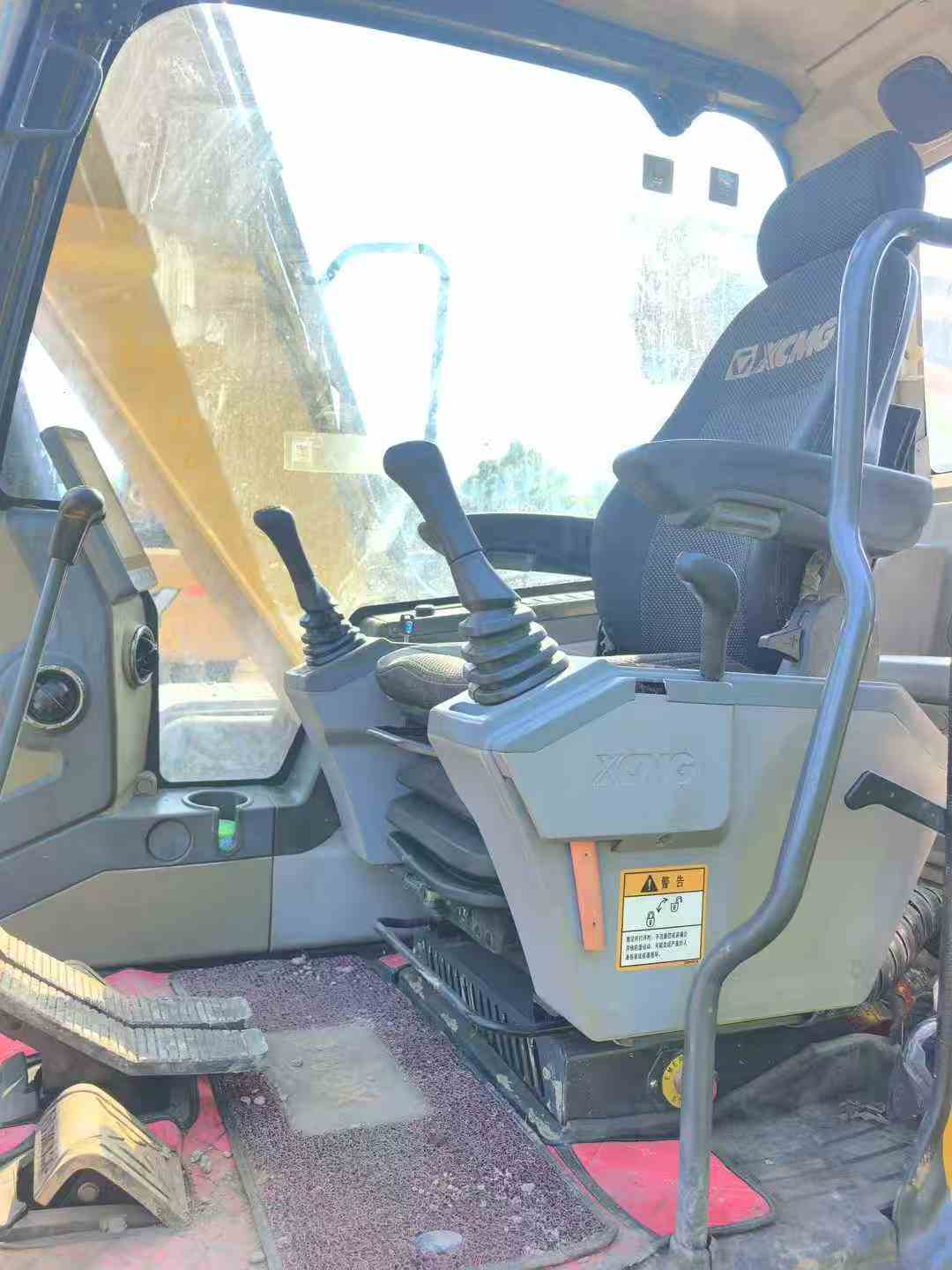 Used XCMG XE15 Excavator 2022 Model / 6