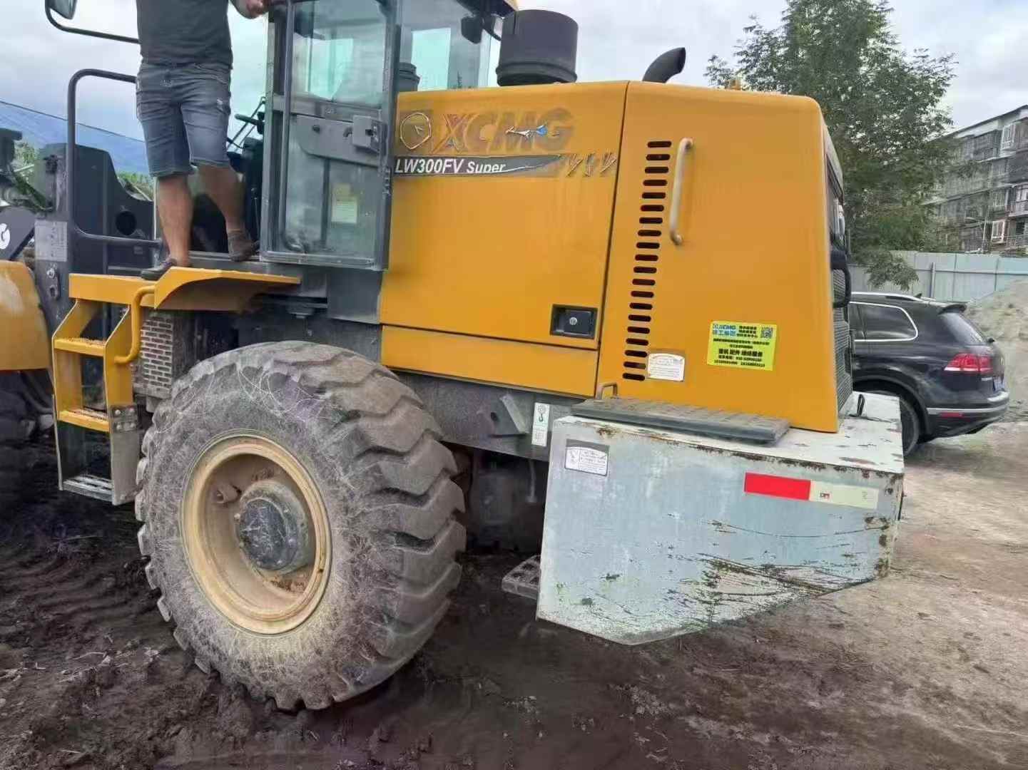 Used XCMG LW300FV Excavator 2022 Model / 2