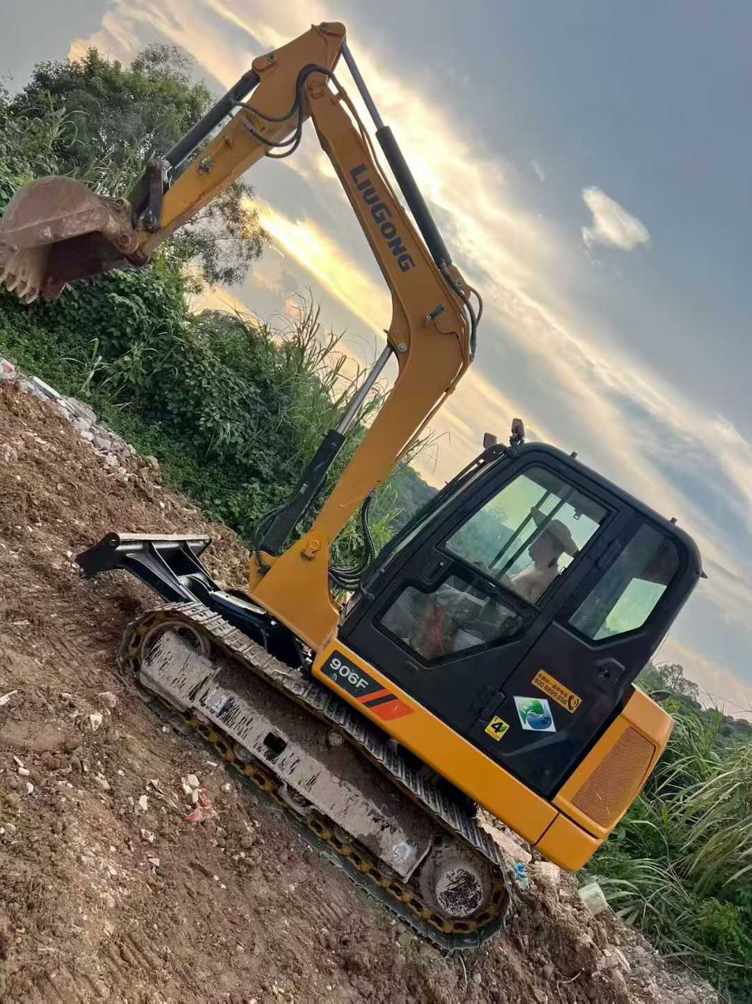 https://assets.gongji58.com/circle/2025-09-26/f28loc0t9g1758840124.png?watermark/1/image/a29kbzovL2dqZ2ovd2F0ZXJtYXJrL3dqLnBuZw/gravity/South/dx/0/dy/200/wst/2/ws/1|imageView2/0/w/1024/interlace/1