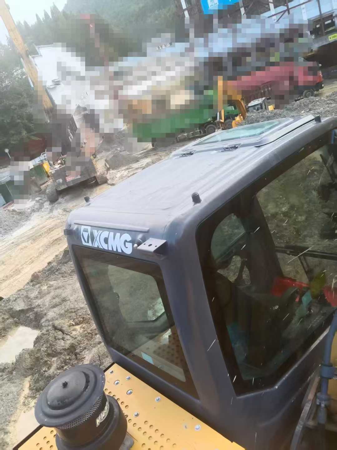 Used XCMG XE215 Excavator 2021 Model / 3