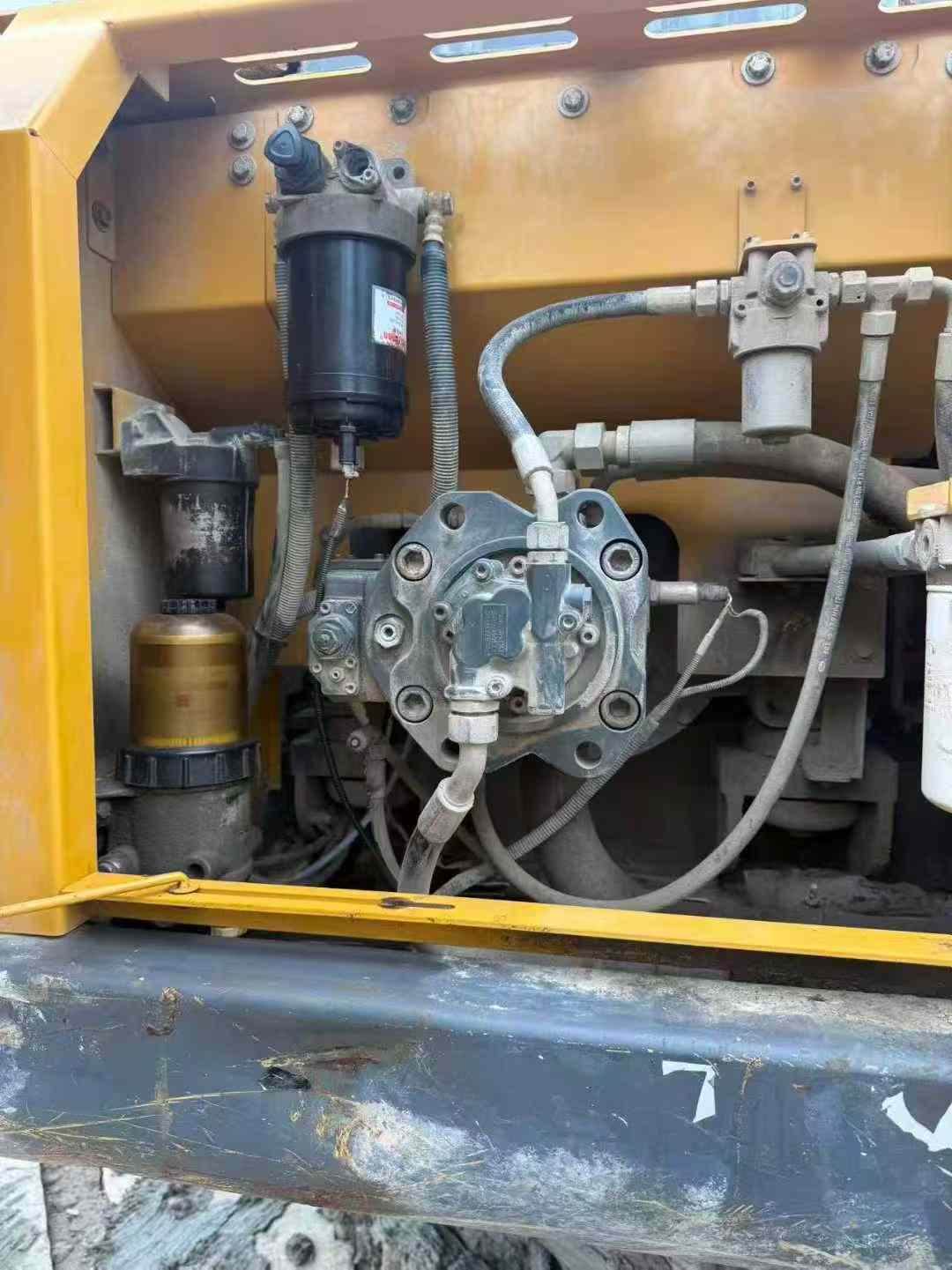 Used XCMG LW200 Excavator 2018 Model / 4