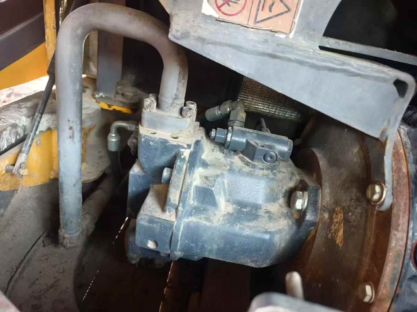 Used XCMG XE60 Excavator 2016 Model / 3