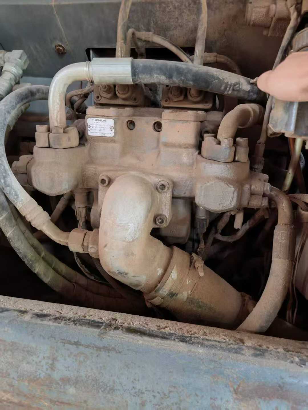 Used Hitachi ZX200-3G Excavator 2013 Model / 8