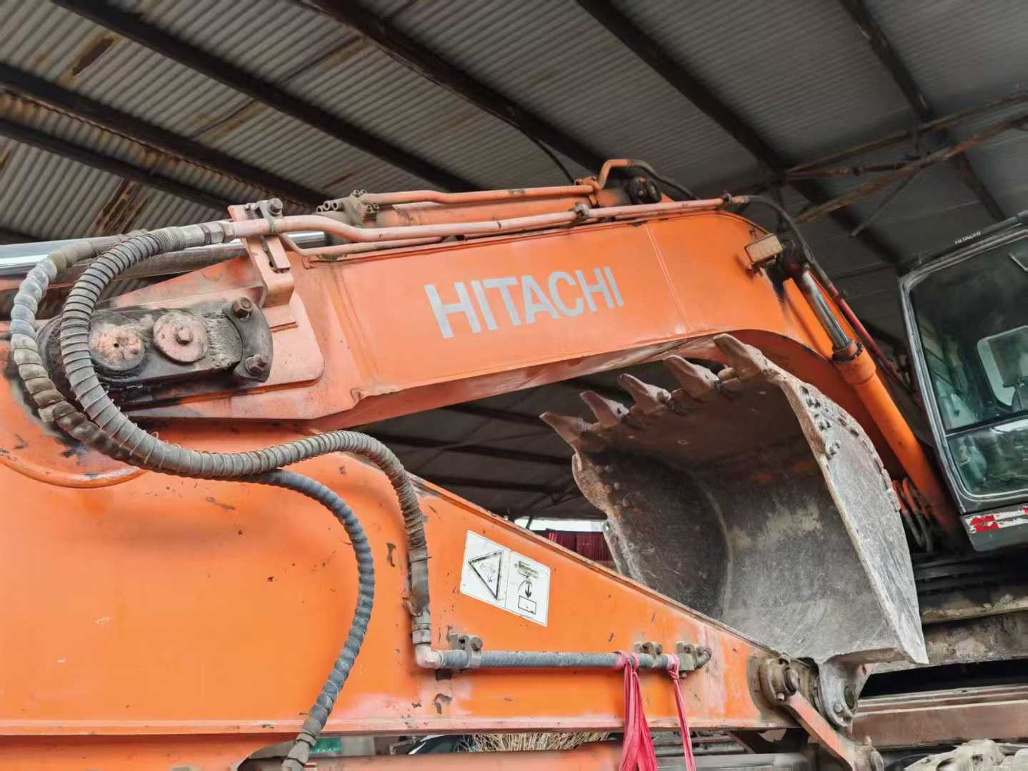 Used Hitachi ZX200-3G Excavator 2013 Model / 2
