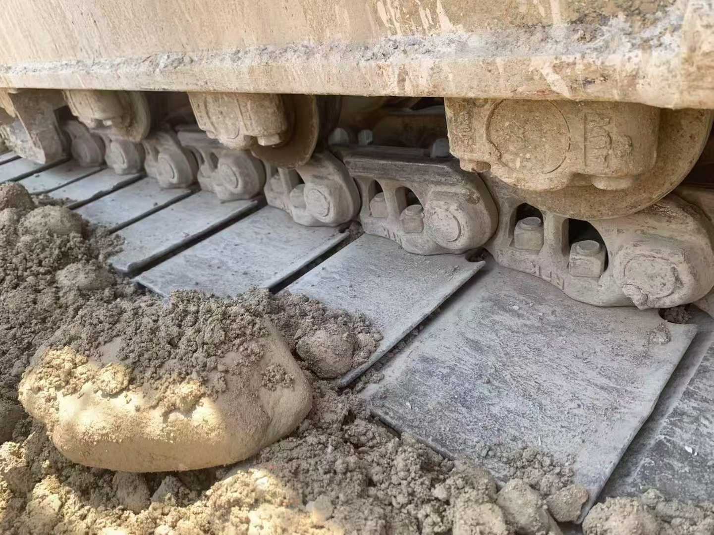 Used Hitachi ZAXIS200 Excavator 2014 Model / 6