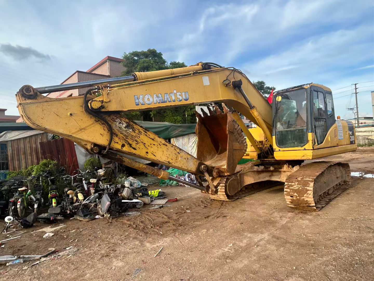 Used Komatsu PW200-7 Excavator 2016 Model / 3