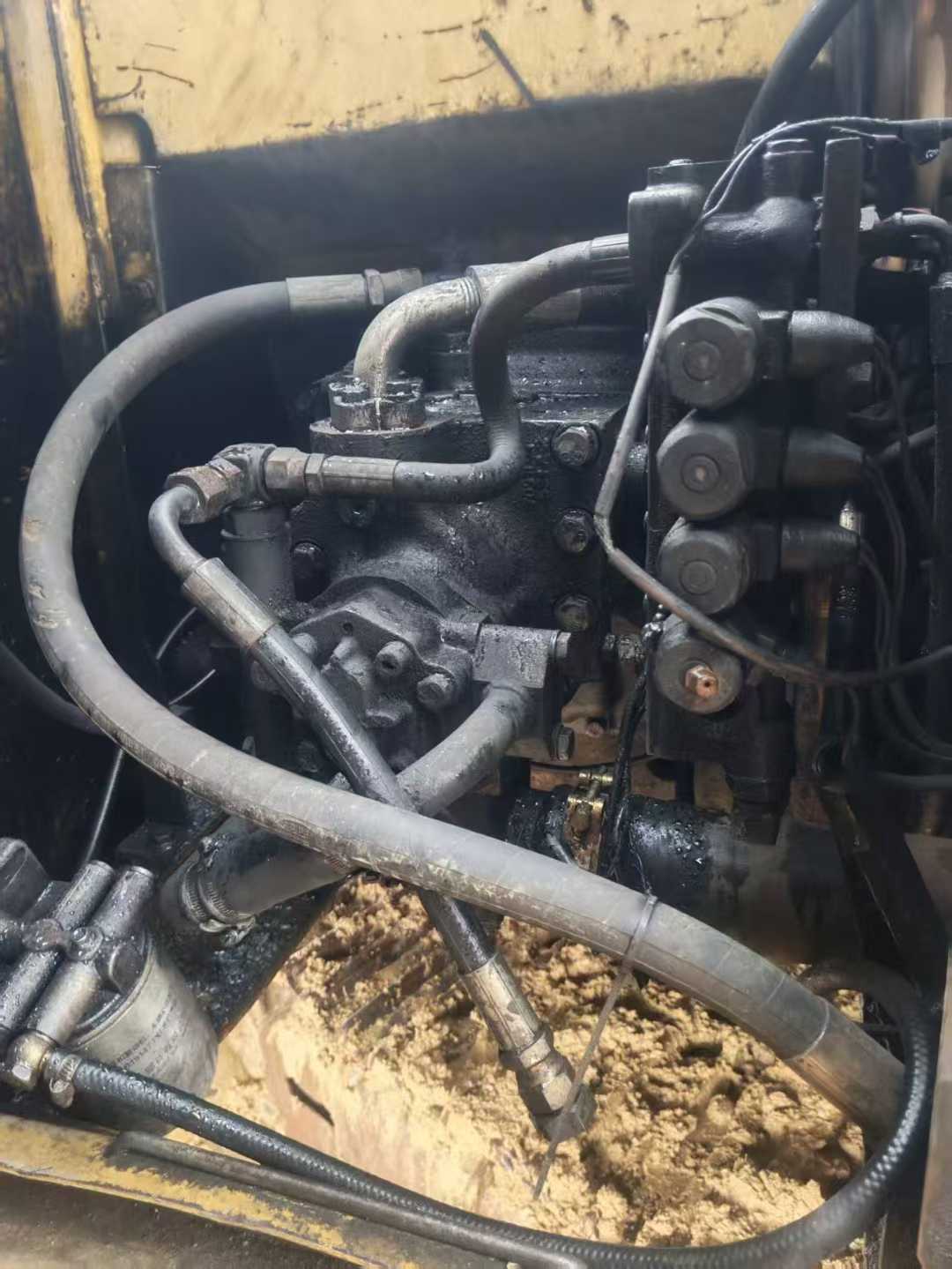 Used Komatsu PC120 Excavator 2016 Model / 3