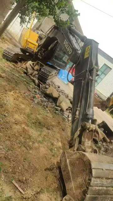 Used Volvo EC20 Excavator 2018 Model / 8