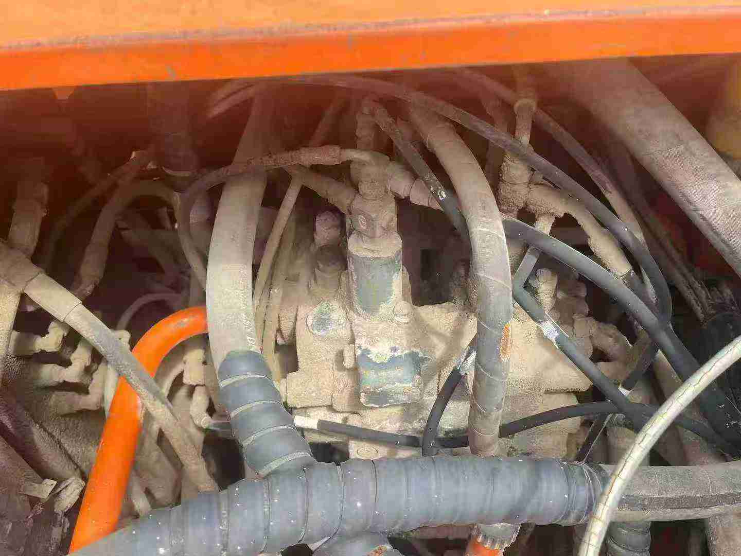 Used Doosan DH220-7 Excavator 2016 Model / 4