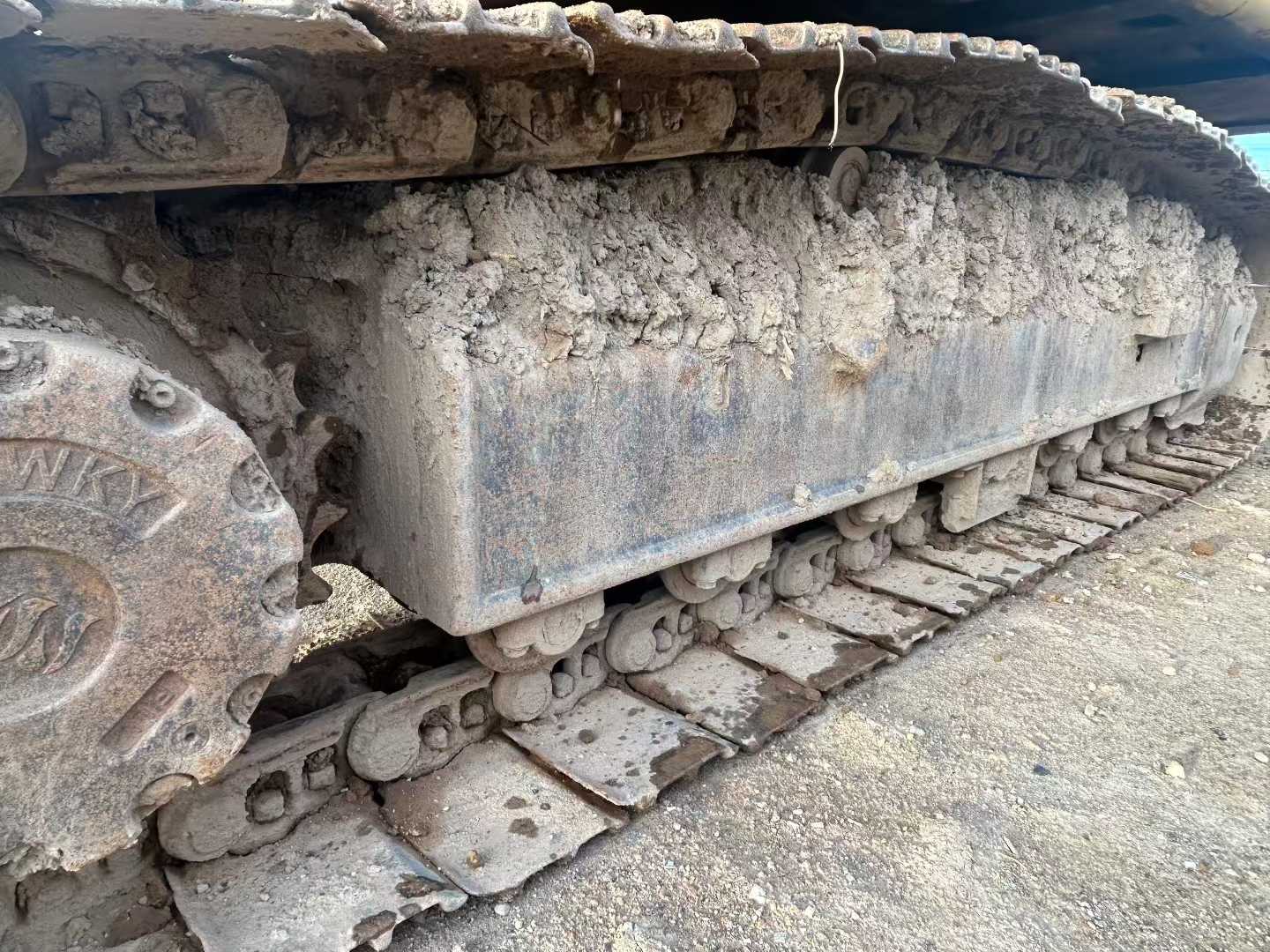 Used Komatsu PW200-7 Excavator 2016 Model / 4