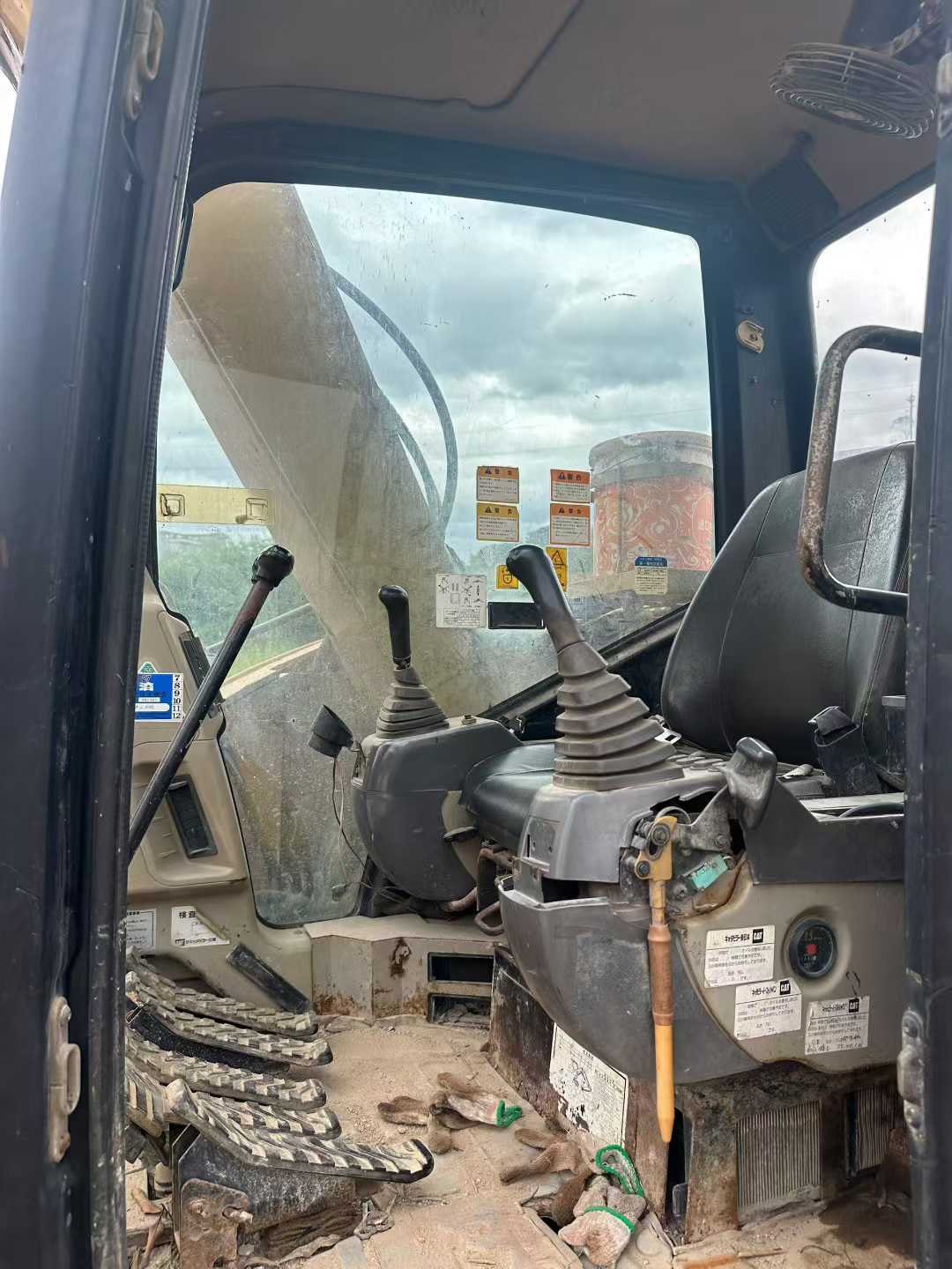 Used Caterpillar CT08 Excavator 2016 Model / 7