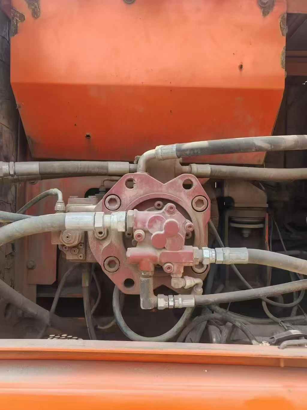 Used Doosan S225 Excavator 2010 Model / 7