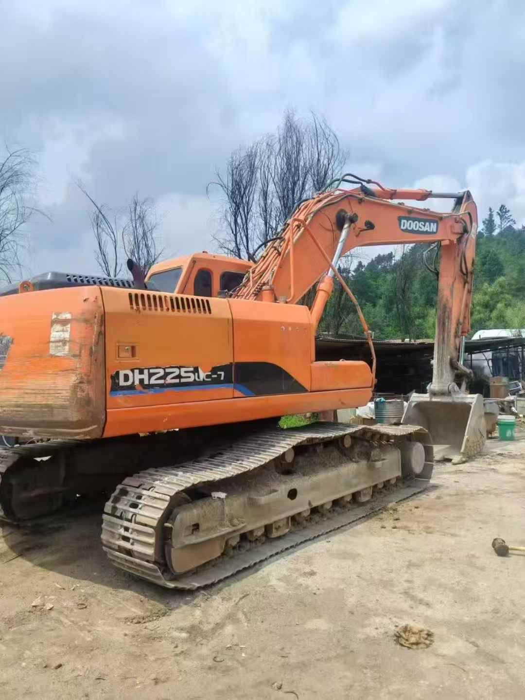 Used Doosan S225 Excavator 2010 Model / 2