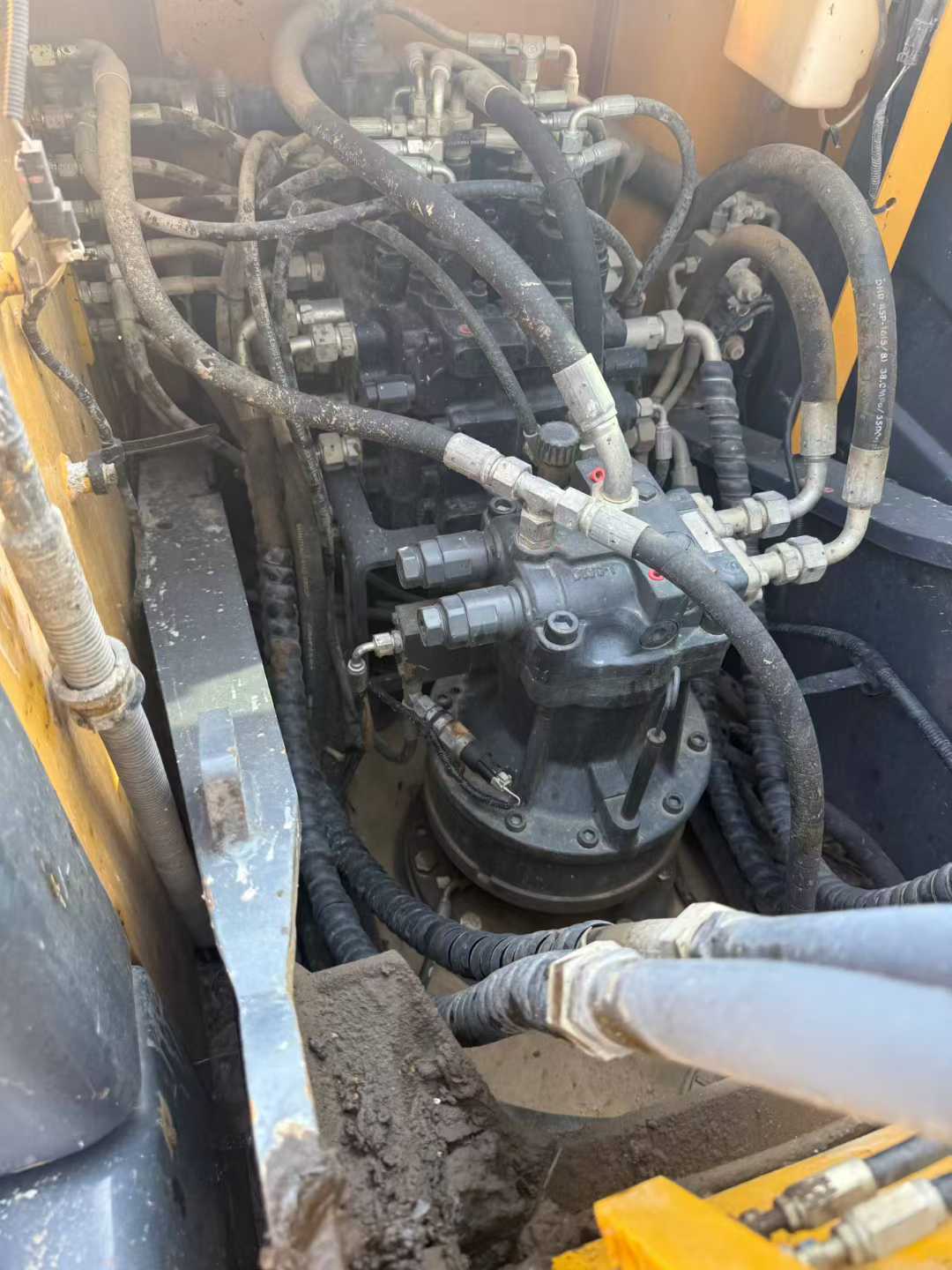 Used XCMG XE135GA Excavator 2021 Model / 9