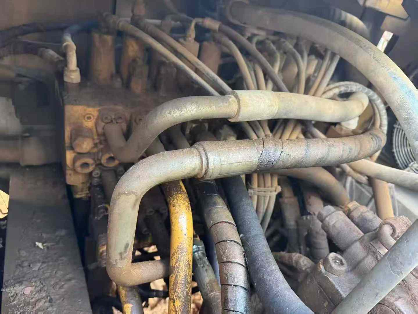 Used Caterpillar 329D Excavator 2016 Model / 4